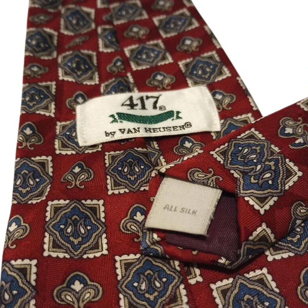 Van Heusen 417 Silk Mens Red Blue Gold‎ Geometric Pattern Classic Neck Tie